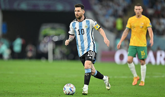 Messi, kariyerinin 1000. maçına çıktı