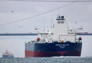 Türkiye petrol tankerlerine sigorta şartını sürdürecek