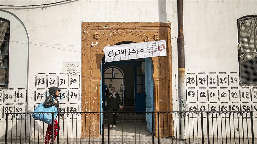 Tunus’ta halkın yüzde 91’i sandığa gitmedi