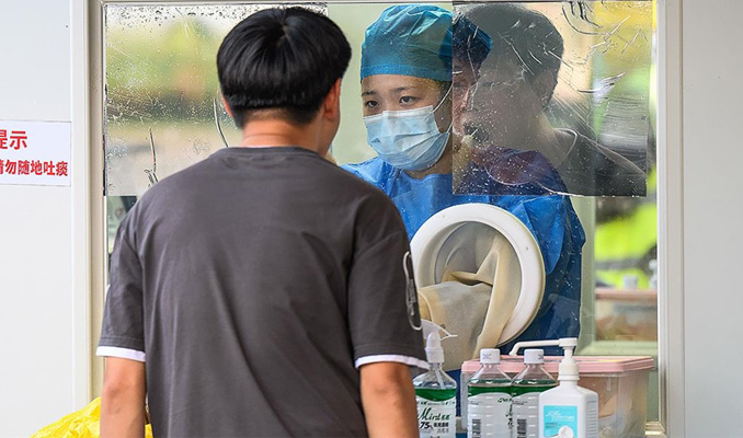 Çin’de kritik durumdaki Kovid-19 hastalarının sayısı 100 binin üzerinde