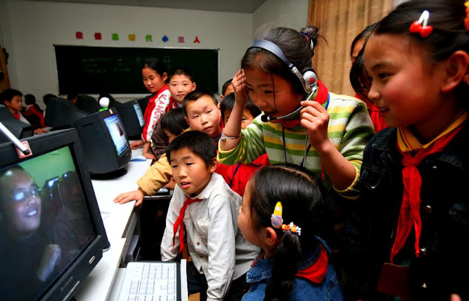 Çin’deki ilk ve ortaokulların tümü internete bağlandı