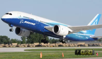Boeing’de yine sorun! 737 MAX teslimatlarını durdurdu