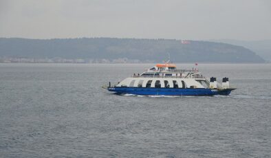 İstanbul-Bursa feribot seferlerine kuvvetli rüzgar engeli