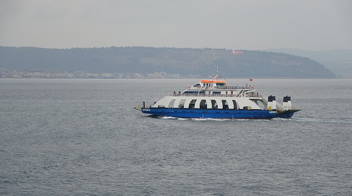İstanbul-Bursa feribot seferlerine kuvvetli rüzgar engeli