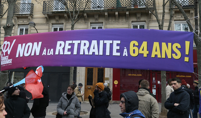 Fransa’da emeklilik reformu çıkmaza girdi!