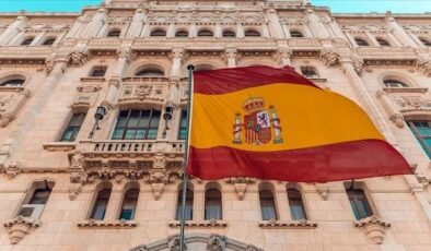 İspanya’da asgari ücret 1.080 avroya çıkarıldı