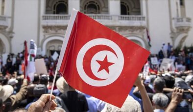 Tunus, ETUC Genel Sekreteri Lynch’in ülkeyi terk etmesini istedi
