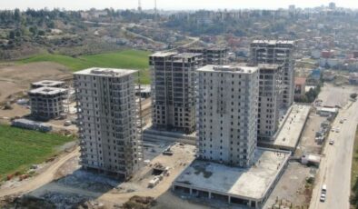Adana’da yapımı süren inşaatlar durduruldu