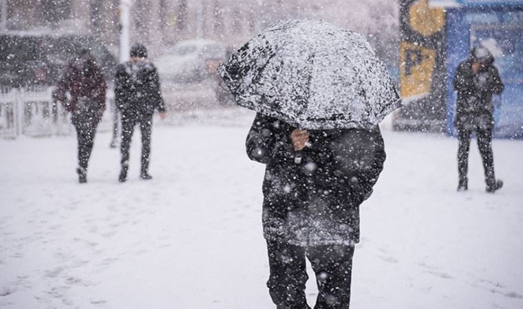 Meteoroloiji tarih verdi: İstanbul’a kar geliyor