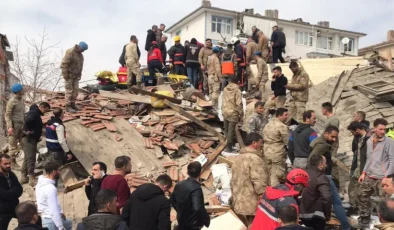 Malatya’da deprem: Can kaybı var!