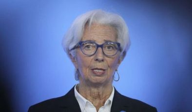 Lagarde: Kredilerde sınırlı sıkılaşma AMB’nin işini kolaylaştırabilir