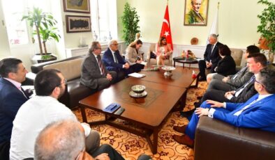 İzmir ile Frankfurt arasındaki ilişkiler güçleniyor