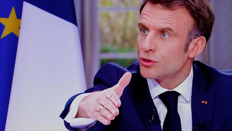 Macron eylemlere rağmen geri adım atmıyor