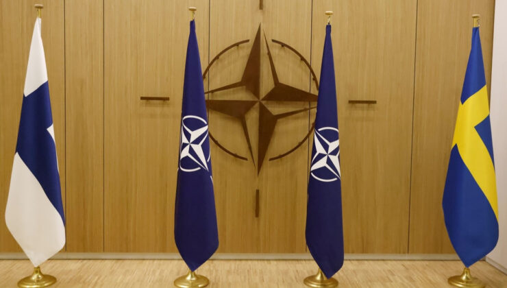 Türkiye ile İsveç, Finlandiya arasındaki NATO görüşmesi başladı