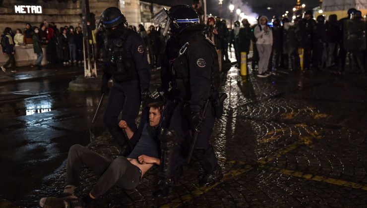 Paris’te 71 kişi gözaltına alındı