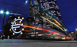 Euro Bölgesi’nde ticari faaliyetler arttı