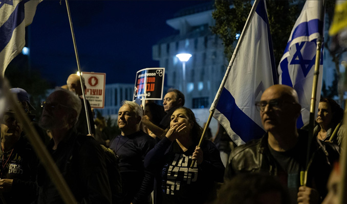 İsrail’de yeni yargı düzenlemesi Batı Kudüs’te protesto edildi