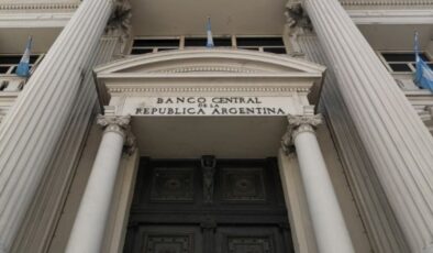 Krizdeki Arjantin faizi değiştirmedi