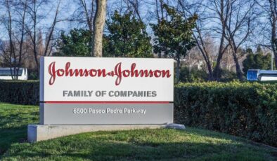 Johnson & Johnson, 8,9 milyar dolar tazminat ödemeyi kabul etti