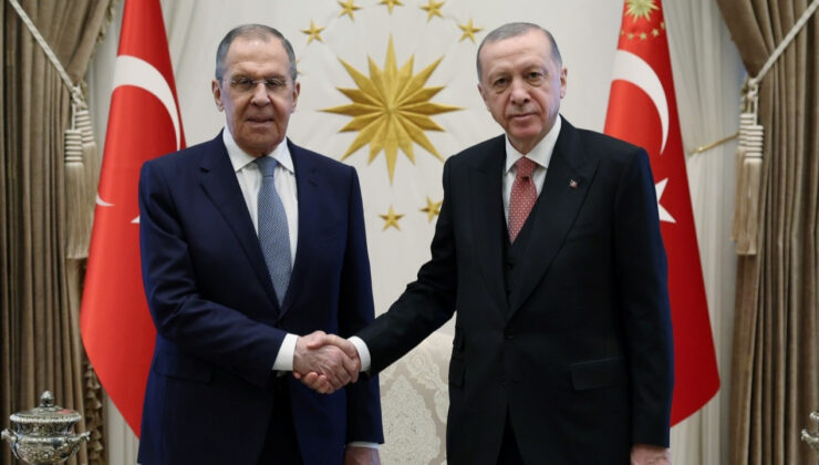 Erdoğan, Lavrov ile bir araya geldi