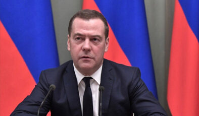 Medvedev’den BRICS ülkelerine dijital para çağrısı!