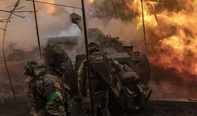 Ukrayna askerleri Kırım’a girdi!