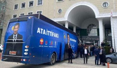 Cumhurbaşkanı adayı, TRT’nin kapısına otobüsle dayandı