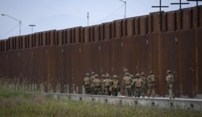 ABD, Meksika sınırına 1500 asker gönderecek