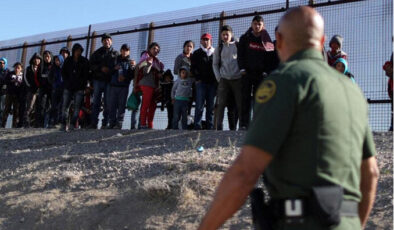 Meksika, ABD sınırına daha fazla ulusal muhafız gönderecek