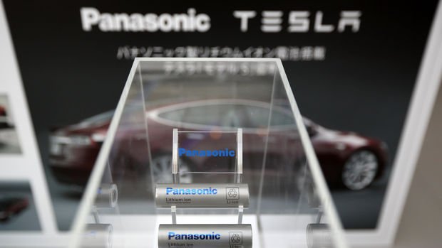 Tesla tedarikçisi Panasonic pil kapasitesini dörde katlayacak