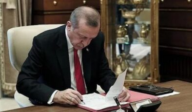 Cumhurbaşkanı Erdoğan’dan gece yarısı atama kararları