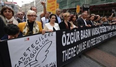 RSF: Türkiye basın özgürlüğünde daha da geriledi