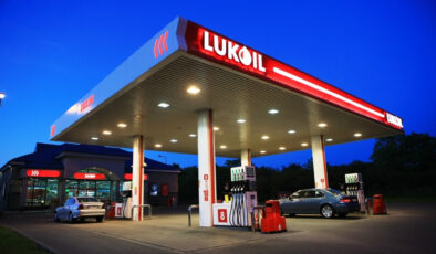 Rus petrol şirketi Lukoil’in net karı yüzde 22 azaldı