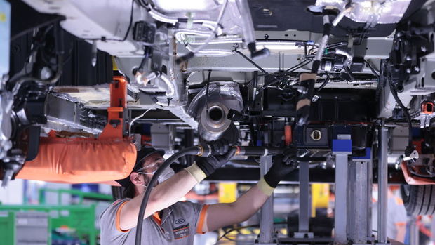 Otomotiv üretimi Nisan’da arttı, ihracat geriledi