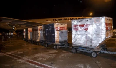 Yurt dışı oylarını taşıyan ilk uçak Ankara’da