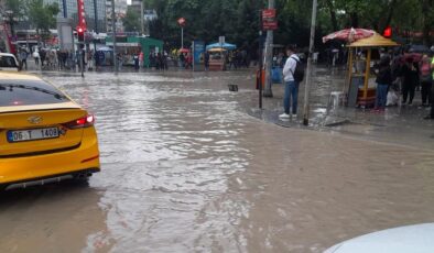Ankara’da sağanak yağış