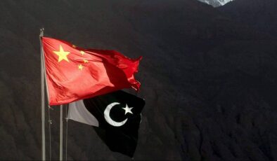 Pakistan’dan 1 milyar doları yeniden finanse eden Çin’e teşekkür