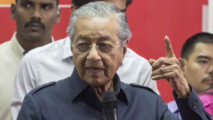 Malezya Başbakanı kamu borçlarından şikayetçi