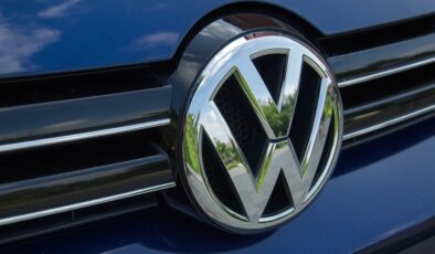 Volkswagen, araç üretimini durdurdu