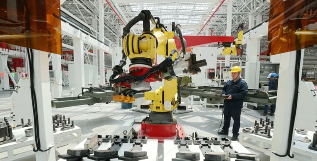 Çin’in imalat sektörü PMI endeksi yüzde 49’a çıktı