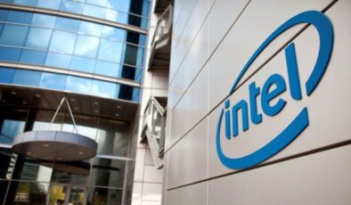 Intel’in cirosu yüzde 15 düştü