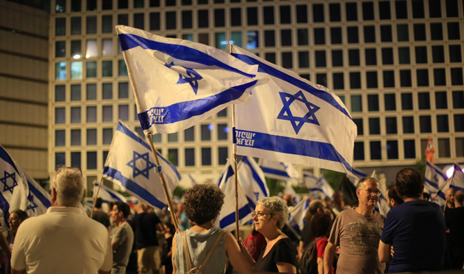 İsrailliler, yargı düzenlemesine karşı protestoların 24. haftasında yine meydanlarda
