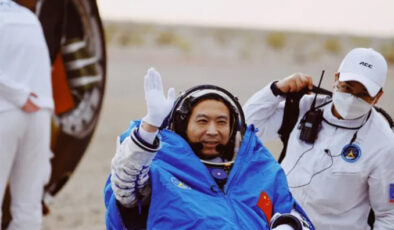 Çin’in Shenzhou-15 uzay aracı yeryüzüne döndü