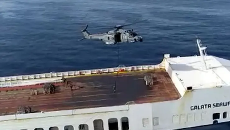 İtalyan askerlerden Türk gemisine operasyon