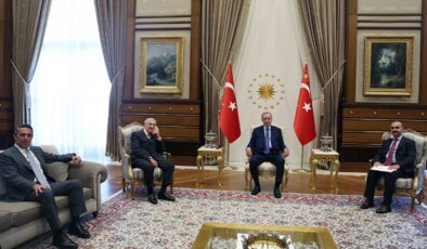 Erdoğan, Saray’da Koç ailesini ağırladı