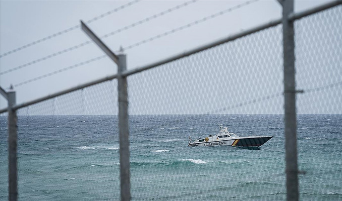 Kanarya Adaları’na giden bot battı, onlarca düzensiz göçmen öldü