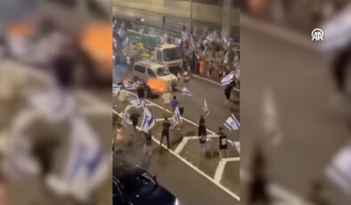 İsrail’de gerilim yükseliyor: Bir sürücü aracıyla göstericilerin içine daldı!