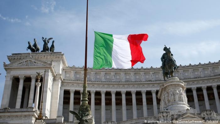 İtalya 2025’e kadar 425 bin yabancıya çalışma izni verecek