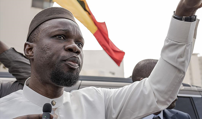 Senegal’de muhalif lider Sonko’nun partisi kapatıldı