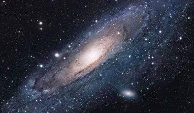Bilim insanları evrenin aşırı düzeyde hızlandığını doğruladı